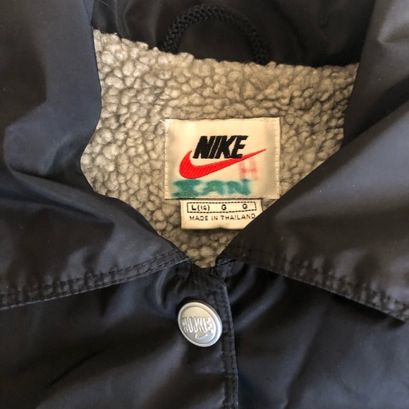 Vintage Nike Jacket—from the 90s - Picture 4 of 7